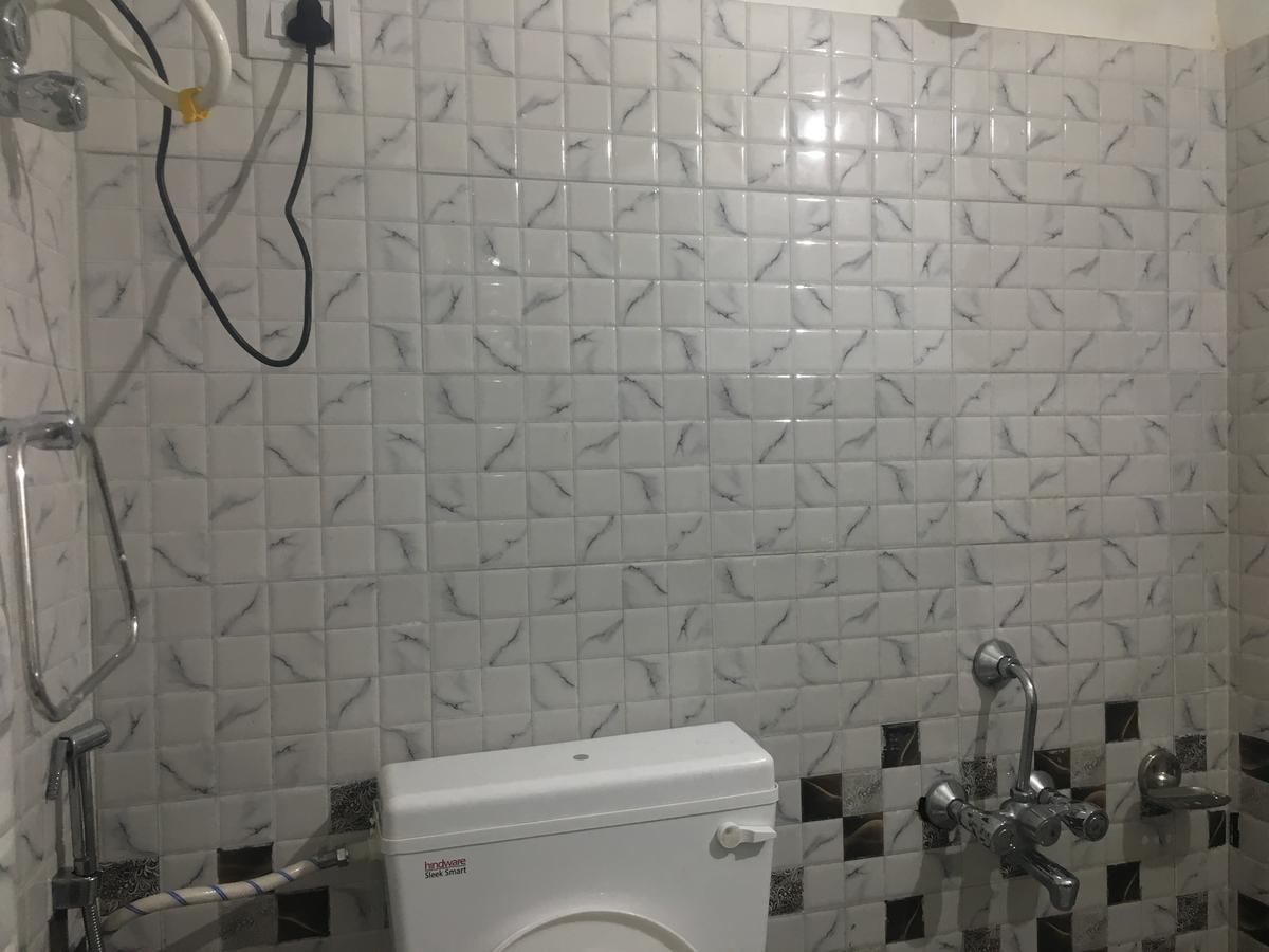 Oyo 12976 Hotel New Fiza 贾姆穆 外观 照片