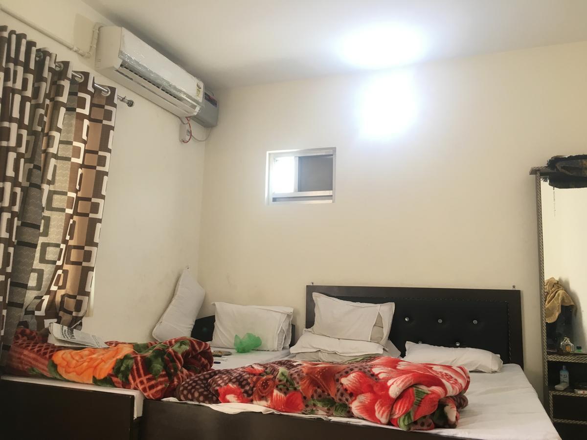 Oyo 12976 Hotel New Fiza 贾姆穆 外观 照片