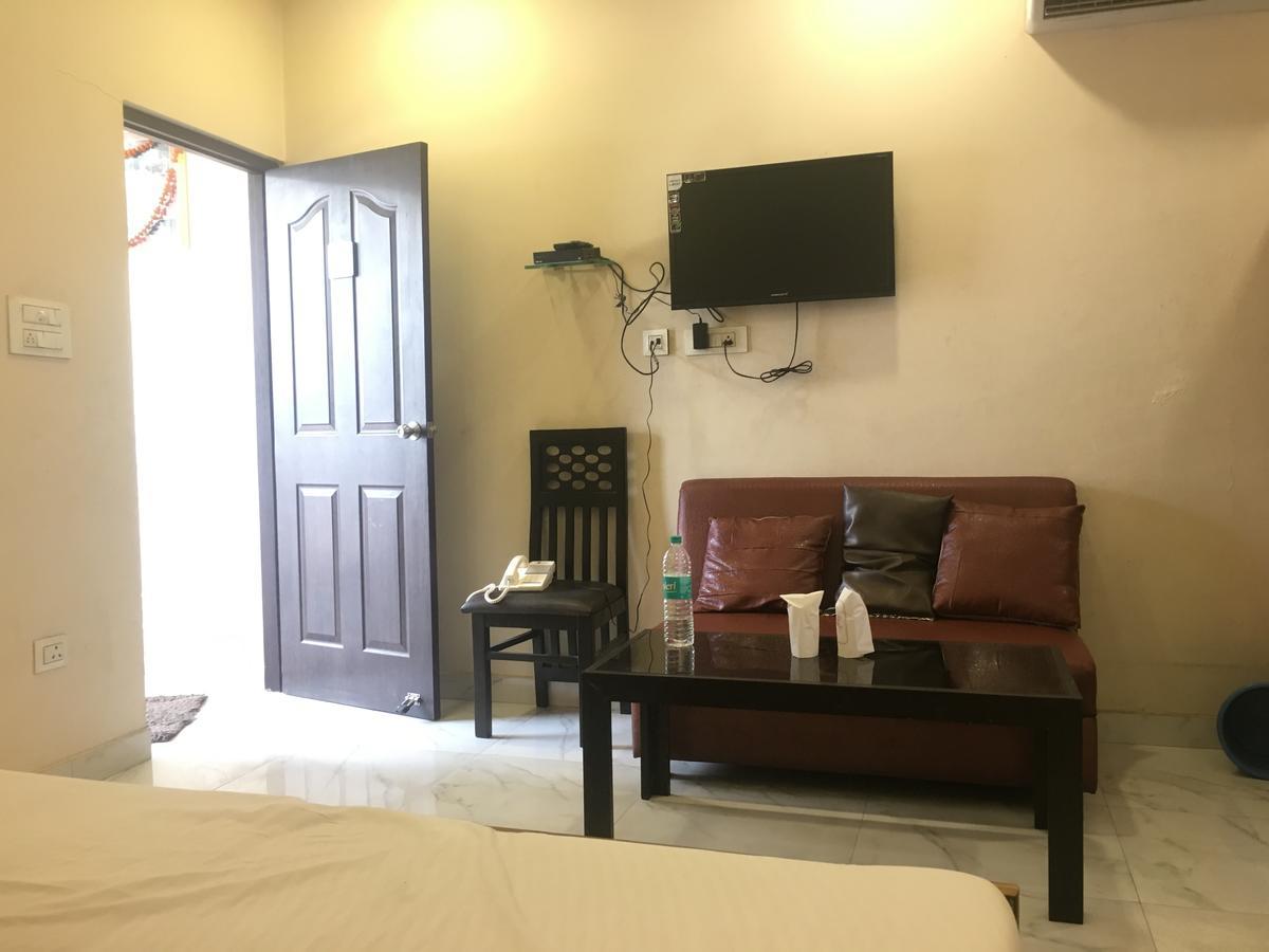 Oyo 12976 Hotel New Fiza 贾姆穆 外观 照片