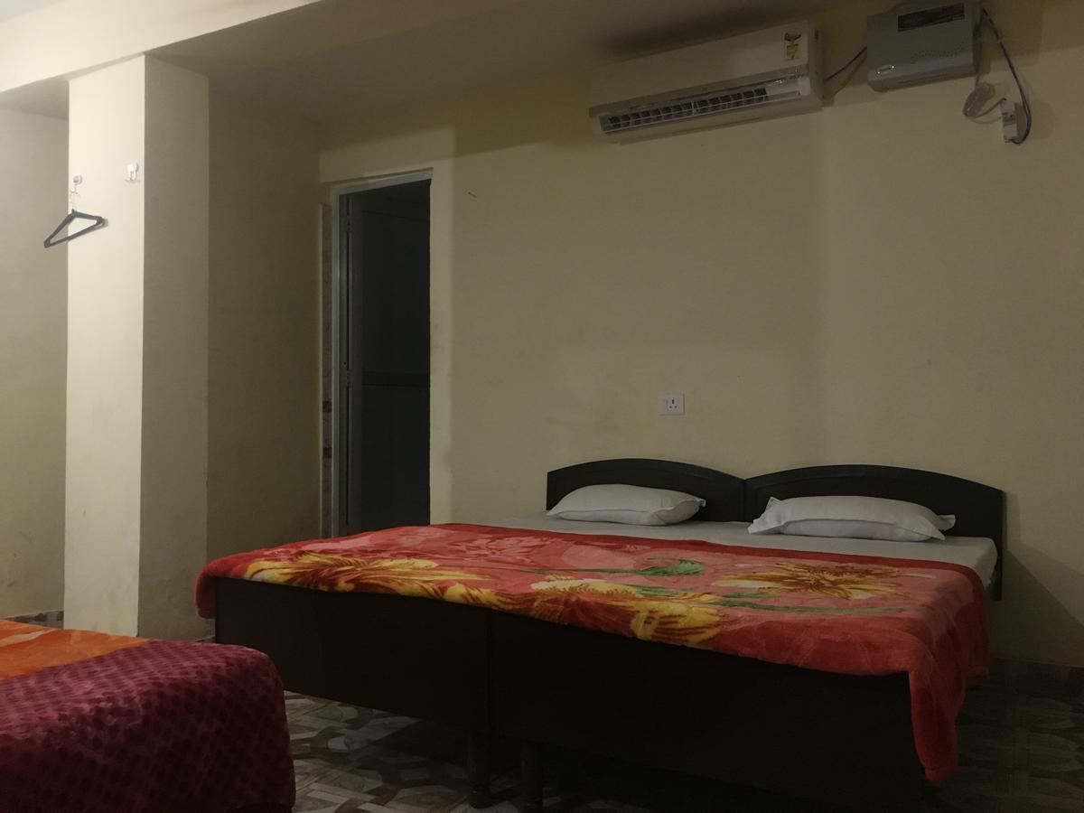 Oyo 12976 Hotel New Fiza 贾姆穆 外观 照片