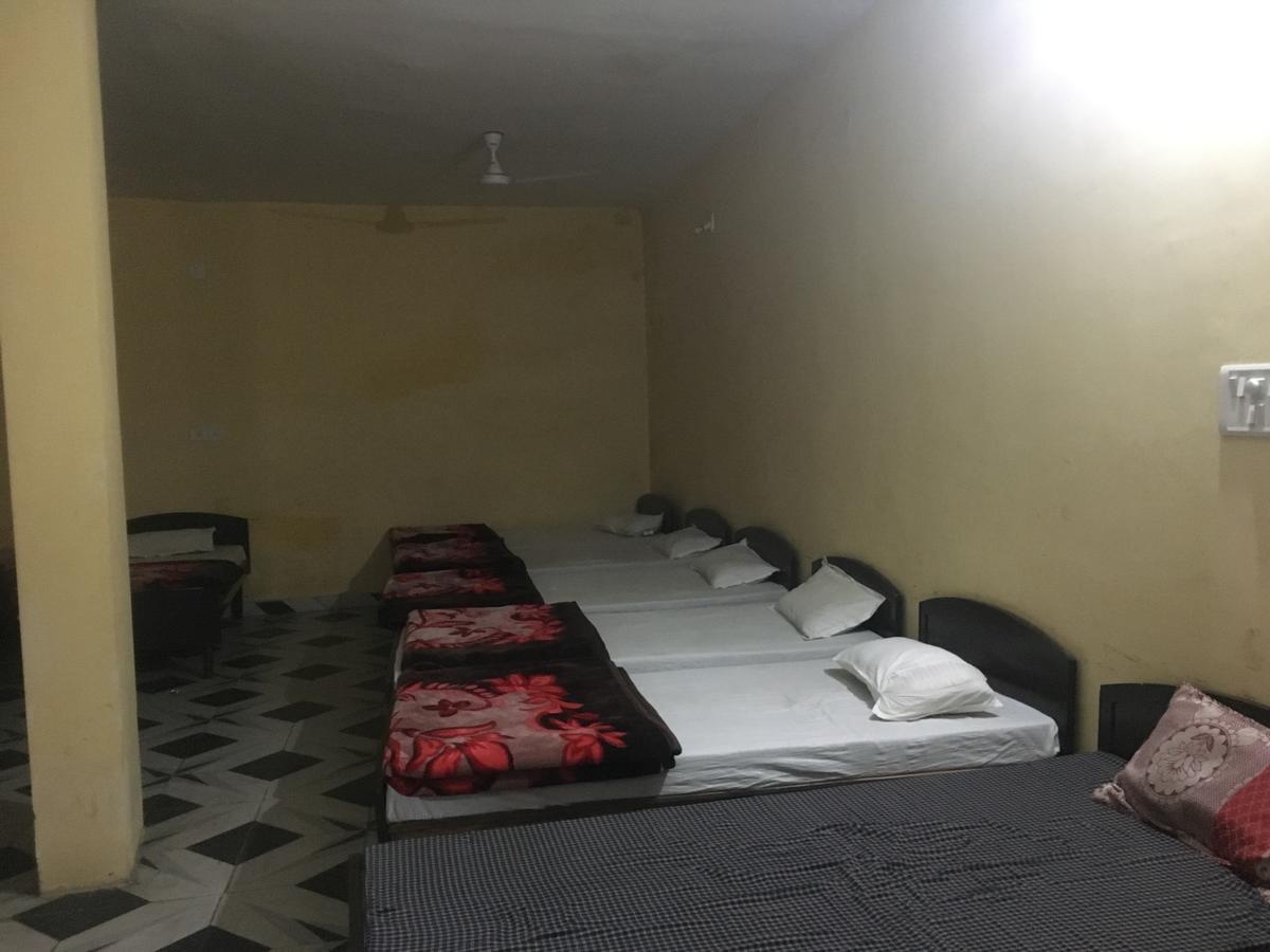 Oyo 12976 Hotel New Fiza 贾姆穆 外观 照片